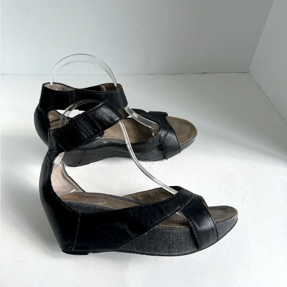 OTBT Hobart Wedge Sandals size 7.5 Black Leather Size 7.5 - Picture 8 of 13